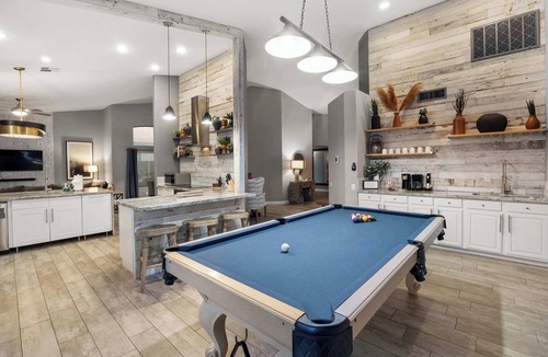 Paradise Park Vista House | LUX Modern Escape: Pool, Putt, Kierland Commons