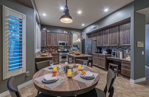 County Island House | LUX, Mt & City Views, Near Golf & Trails, Pvt Htd POOL w/Slide, Spa, Putt Green