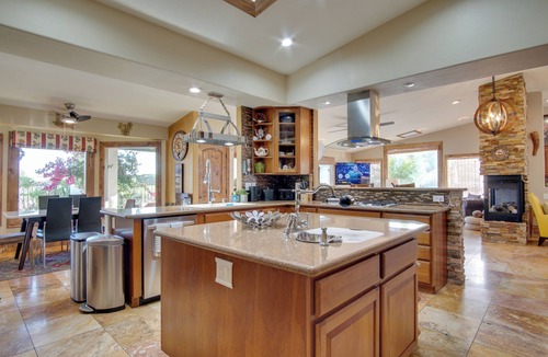 Rockcliff Cottage | Luxe Catalina Foothills Hideaway w/Private Pool