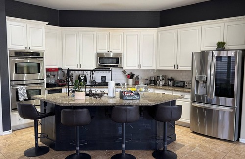 Mesa House | Luxe Retreat- Private Pool -BBQ- Peaceful Retreat- Comfort-Relax-Prime Location