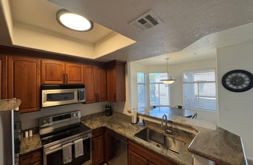 Spanish View Condo | Luxurious Condo 2BD/2BA w/Pool, Gym, and Sauna