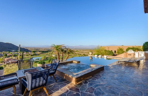 Fountain Hills House | Luxurious Entertaining Paradise, Infinity Edge Pool/Hot-Tub, Endless VIEWS!