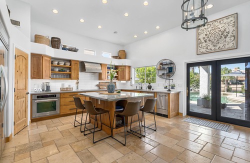 Crystal Shores House | Luxurious Lake House | Full Amenities, Pool + Lake