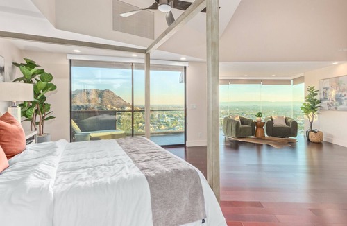 Pointe Villa | Luxurious Mountaintop Mansion, Heated Pool & Views
