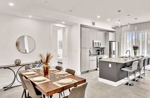 Harbordale Apartment | Luxury 3 Bedrooms APT Brand new, Perfectly located #204