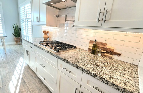 Peoria House | Luxury 3BR 3BA Villa, Private Pool, Pet Friendly*, Indoor Fireplace, 1.25 Acres