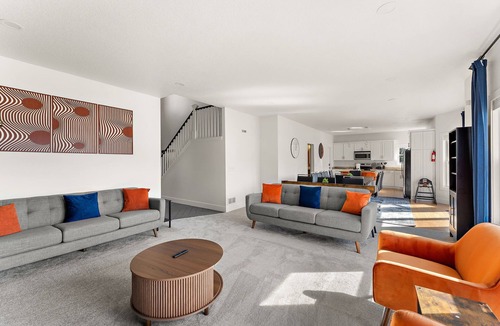 South St. Paul House | LUXURY 6-BEDROOM HOME FOR 16 GUESTS Twin Cities, MN