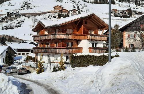 Selva di Val Gardena Apartment | Luxury Apartment Daema