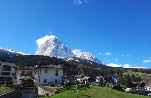 Selva di Val Gardena Apartment | Luxury Apartment Daema