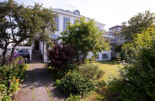 Vesturbær Apartment | Luxury apartment in the heart of Reykjavik, Vesturbær