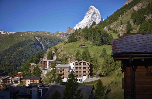 Zermatt Apartment | Luxury Apartment rental for 10 people with View in Zermatt center with wellness spa
