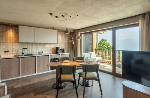 Tirolo Apartment | Luxury apartments in the center of Dorf Tirol-quiet location. 102