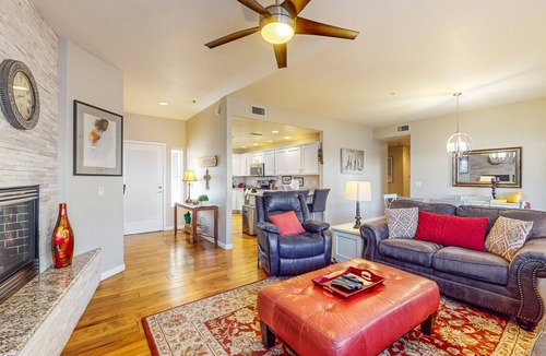 North Scottsdale Condo | Luxury condo w/shared hot tub, pool & tennis - close to golf & more