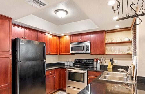 Quail Canyon Condo | Luxury Condo with pool in Sabino Canyon
