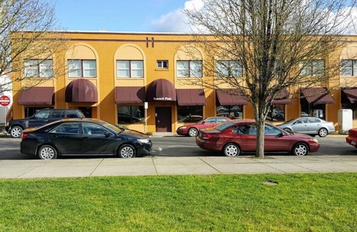 Newberg Condo | Luxury Flat in Downtown Newberg - Suite #5