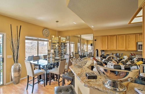 Deer Valley House | Luxury Glendale Getaway w/Private Hot Tub & Patio