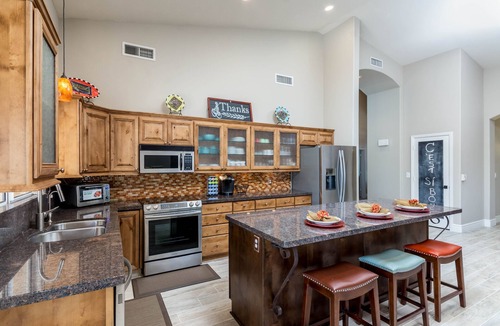 Desert Paradise Estates House | Luxury home, great shopping near Kierland and golfing, pool