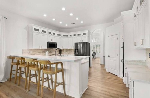 Mesa House | Luxury Home/Heated Pool/hot tub/Theater/Putting Green AZ
