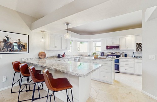 Fountain Hills House | Luxury home w/private pool & optional pool heat, rooftop patio & mountain views