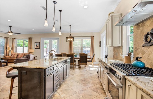 Crystal Beach House | Luxury Home with heated pool and golf cart! -4 min walk to beach !