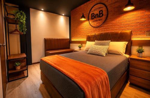 Historical Center House | Luxury Industrial Vault, Wifi, Dry Cleaning, 5 rooms, Pool