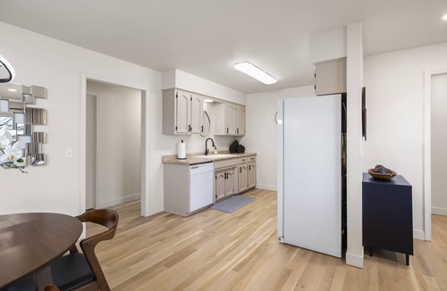 Springfield House | ✧Luxury Modern 2BR w/Private Garage