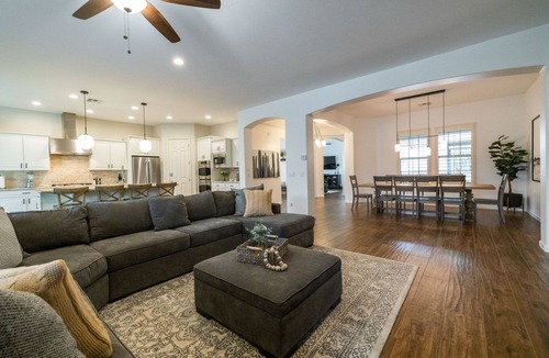 Queen Creek House | Luxury Monthly Stay: Heated Pool, Spa, Sleeps 14