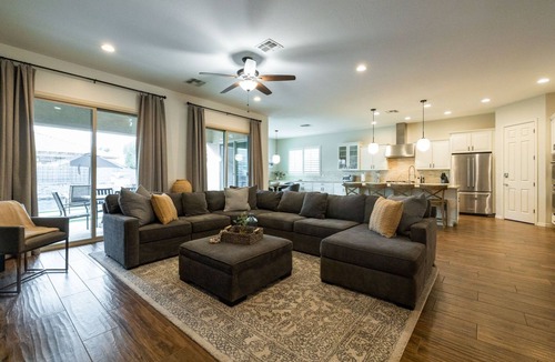 Queen Creek House | Luxury Monthly Stay: Heated Pool, Spa, Sleeps 14