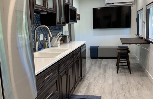 Monroe Cottage | Luxury private river front, 1-bedroom cottage in Monroe