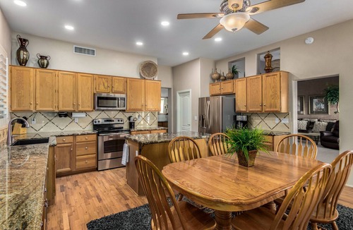 Hillcrest Ranch Homeowners House | Luxury Resort Home, Arrowhead Ranch, North Glendale, Pool, Hot Tub, Pool Table