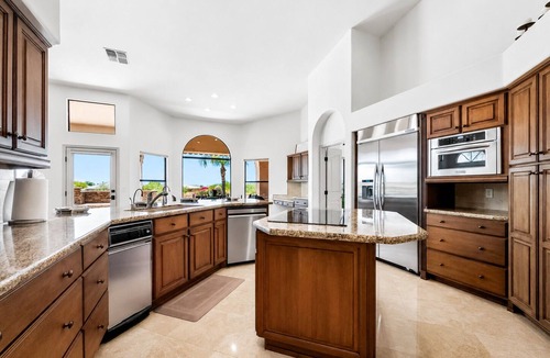 Red Mountain Ranch House | Luxury Retreat w Incredible Views!