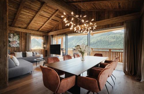 Daunei Ski Chalet | Luxury Spa Chalet Lum d'Or