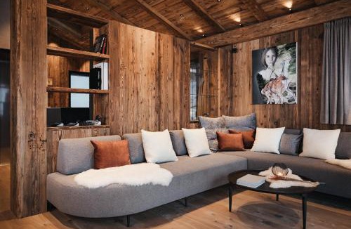Daunei Ski Chalet | Luxury Spa Chalet Lum d'Or