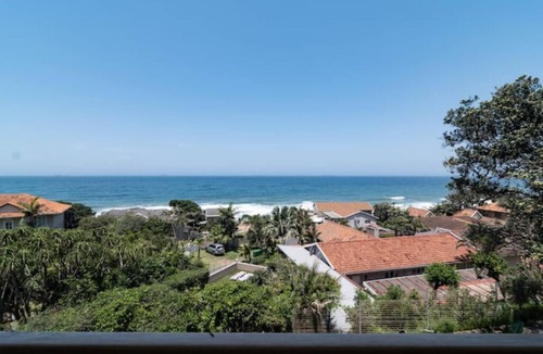 Selection Beach Apartment | Lymegrove Beach Villa's Coral Suite | Umdloti