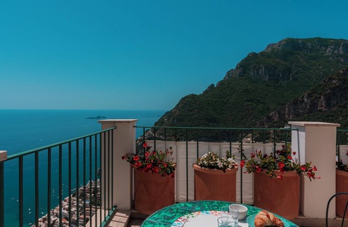 Positano City Centre Apartment | Maison Ciccio - il Monticello with private Sauna