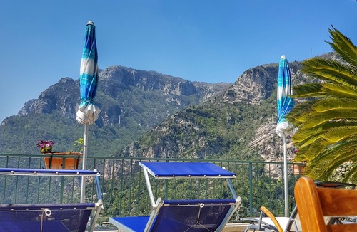 Positano City Centre Apartment | Maison Ciccio - il Monticello with private Sauna
