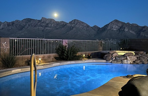 Monterra Knolls House | Majestic Panoramic Catalina Mt view, solar panels. see HA393567, 21095476,