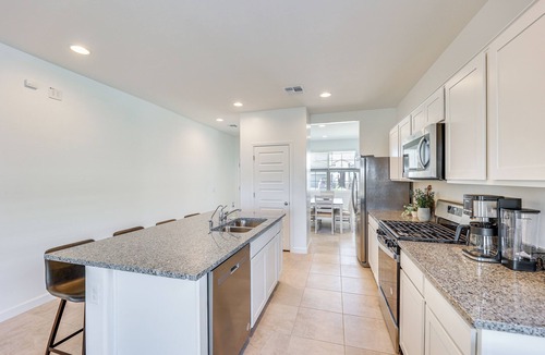 Maricopa Cottage | Maricopa Home w/Putting Green & Covered Patio!