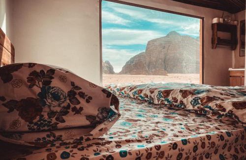 Wadi Rum Hotel | Martian Desert Camp