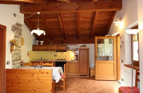 Calceranica al Lago Apartment | Maso Marini - Appartamento Volpe by Interhome