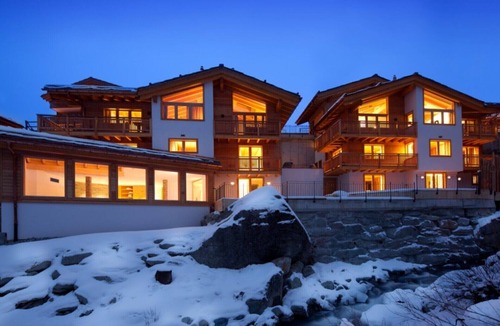 Zermatt House | Matterhorn Gazes, Luxury Embraces 1000