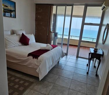 Westbrook Apartment | Maya's Beachfront Haven