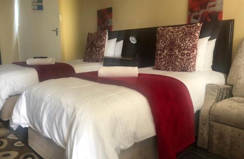 Ermelo House | Mcbest Guest House