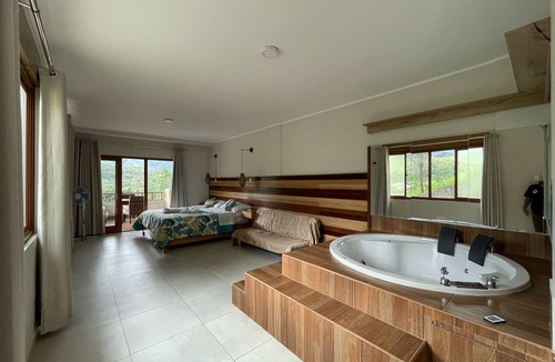 San Ramon Hotel | Mercedes Lodge