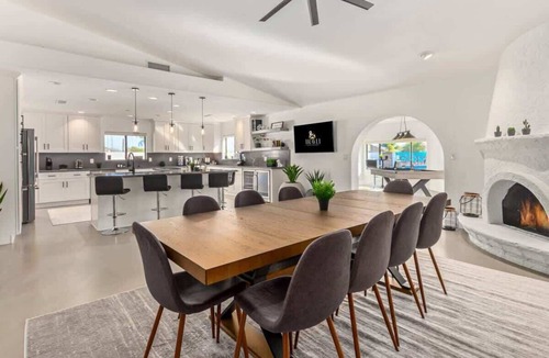Chandler House | Mesquite Retreat | Pickleball & Poolside Paradise