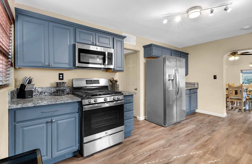 Midtown House | Midtown Territorial Home Beautifully Updated + Convenient 2 miles U of A