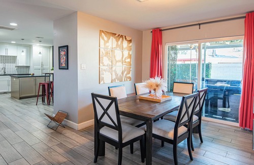 Scottsdale Estates Six House | Minutes to Old Town & Stadium, Hot Tub, Fire Pit, Pool, Bar, Gazebo, Sleeps 14
