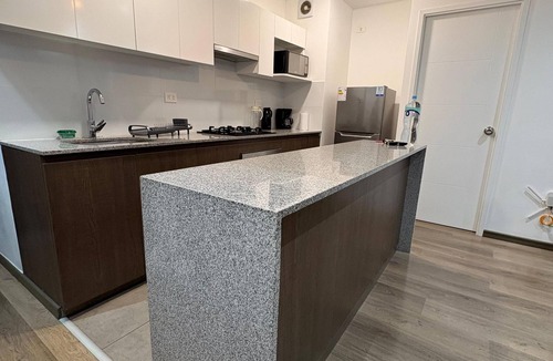 Miraflores Apartment | Miraflores TOP: Modern Apartment, Perfect Location + Carport