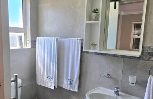 Pennington House | Miskin Place Unit 3