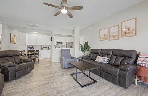 North Scottsdale Condo | Modern 2BR/2BA Retreat: Ground Floor/Pool, Spa, Gym/North Scottsdale Getaway